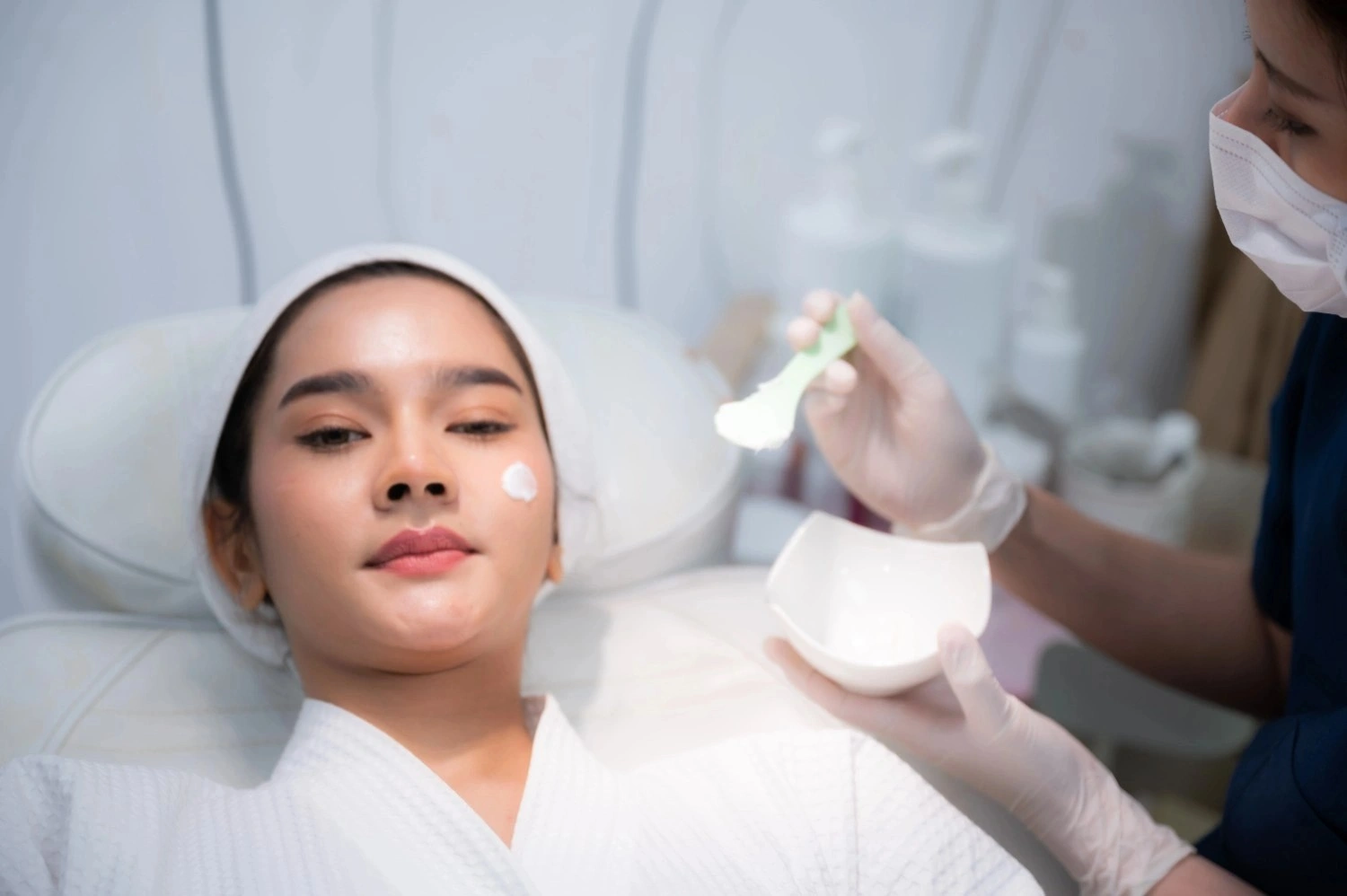 skin whitening treatment Dubai